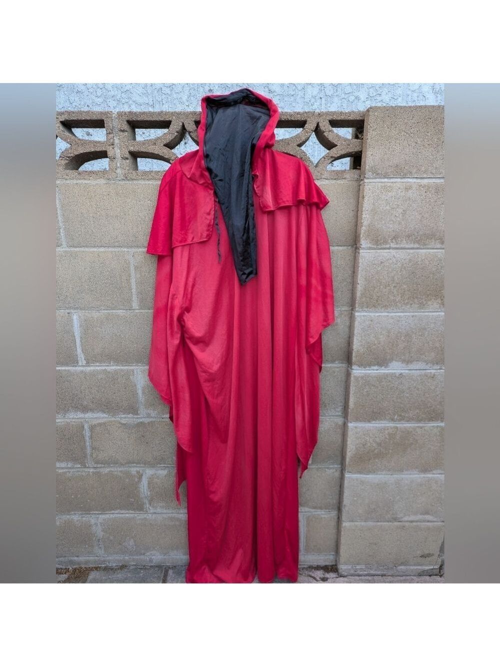 California Costumes Red Hooded Cloak/ Horror Tone, Plus Size